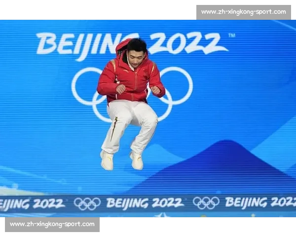 基米・安东内利：F1 领奖台的历史性突破