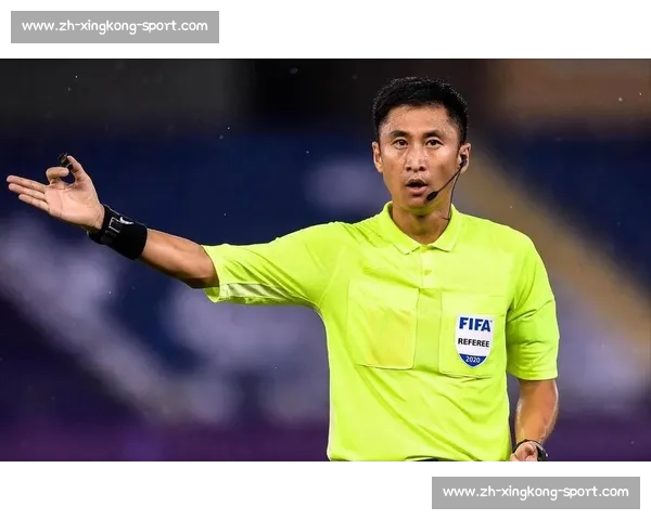 马宁世俱杯晒照执法引热议 硬刚弗拉门戈教练组成焦点 马宁世俱杯晒照执法引热议 硬刚弗拉门戈教练组成焦点